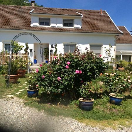 Gites Et Chambres D'Hotes Les Roses The Отрив Екстериор снимка