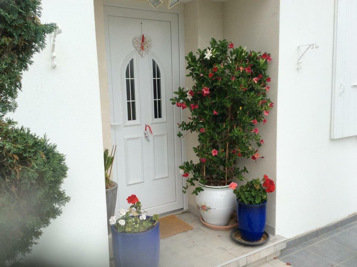 Gites Et Chambres D'Hotes Les Roses The Отрив Екстериор снимка