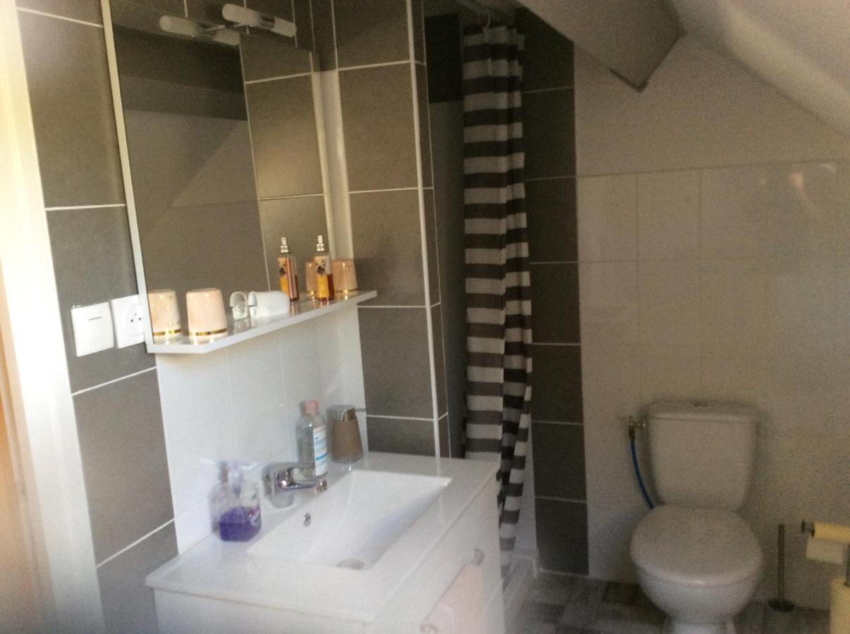 Gites Et Chambres D'Hotes Les Roses The Отрив Екстериор снимка